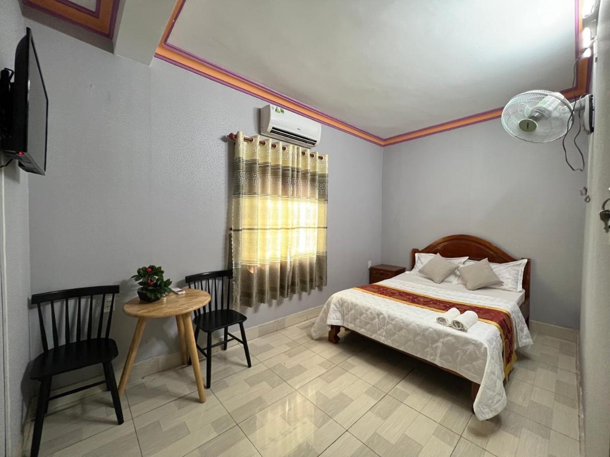 Nha Nghi Hong Trang - Thu Dau Mot Motel Екстериор снимка
